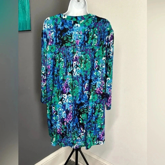 LA Cera Women's 1X Slinky Blouse Arsty Popover Colorful Pleats Stretch V Neck‎ - Picture 6 of 14